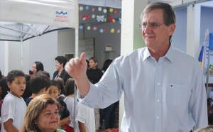 Viagens de terça-feira começam por Professor Jamil. Nesta segunda, o petista esteve em quatro cidades. Foto: Rosevir Ribeiro de Paiva