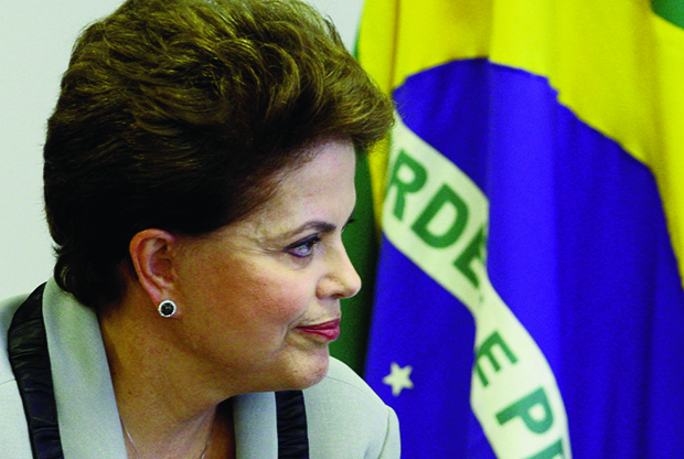 Dilma Rousseff: a liderança da presidente da República nas pesquisas parece que é inercial e mais devido à fragilidade de seus adversários, como Aécio Neves e Eduardo Campos | Celso Junior/AE