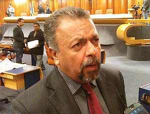 Elias Vaz quer esclarecimentos sobre a Comurg, a reforma administrativa e a divulgação de relatório da FGV. Foto: Marcello Dantas/Jornal Opção Online