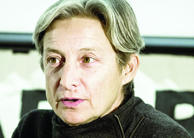 Judith Butler: para a filósofa norte-americana, o corpo não é feito de carne e osso, mas de discurso, que molda os sexos | Foto: Wikimedia Comms