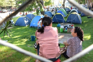 Camponeses levantaram acampamento logo cedo em frente a sede da Sefaz / Foto: Edilson Pelikano