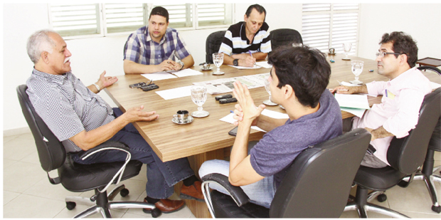 Ex-presidente do Goiás Raimundo Queiroz, em entrevista à equipe do Jornal Opção: “Sou fiel às minhas convicções” | Foto: Fernando Leite/Jornal Opção