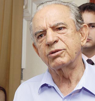 Iris Rezende: agora sozinho no páreo, para mais uma candidatura ao governo goiano por seu partido