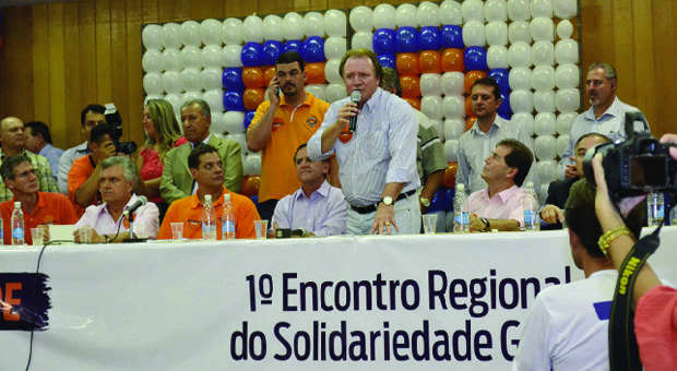 Júnior Friboi no encontro do Solidariedade, na Câmara de Goiânia, dois dias após passar por cirurgia: queixas contra Iris | Mel Castro/Diário da Manhã