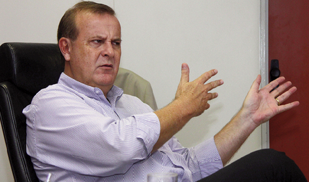 Prefeito Paulo Garcia: sem falar sobre o assunto, até que o projeto passe por votação na Câmara / Fernando Leite/Jornal Opção