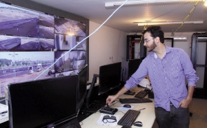 Central de monitoramento, ainda em instalação, terá 134 câmeras | Foto: Fernando Leite/Jornal Opção