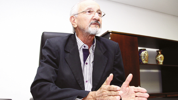 Presidente do Cremego, Erso Guimarães: “É dever do Conselho fiscalizar e punir esses profissionais para que esse elo seja quebrado”