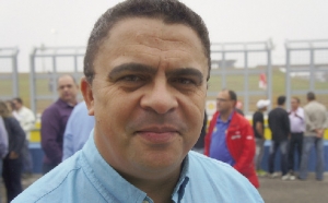 fui agredido por Alípio Nogueira e revidei, me defendi. assim como o Alípio tem marca no rosto de um golpe dado com o microfone por Valério Luiz”