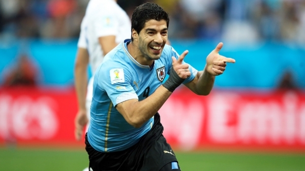 Luis Suárez, jogador do Uruguai, fez os dois gols que derrotaram a Inglaterra/ Foto: espn.com.br