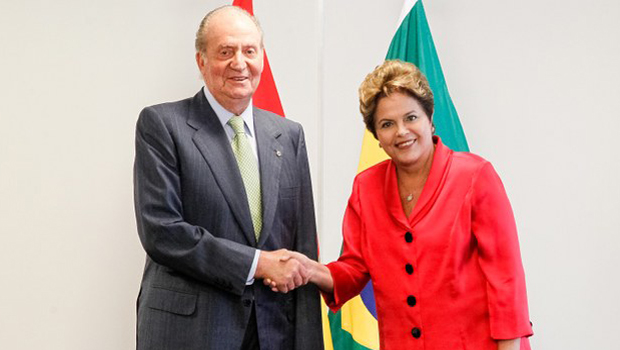Dilma Rousseff durante encontro com Juan Carlos I no Palácio do Planalto em 2012) | Foto:  Roberto Stuckert