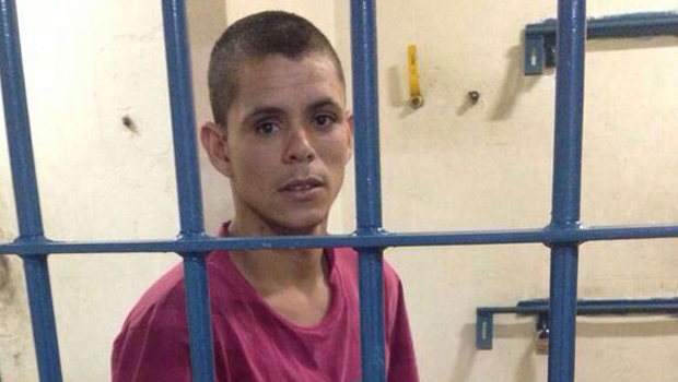 Coletor de lixo na Comurg, Andres Santos foi a distribuidora para inserir crédito no celular e se envolveu em discussão. Ele acertou PM já caído no chão. Foto: Reprodução/Polícia Civil