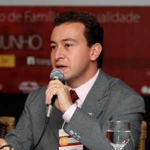 Advogado eleitoral Dyogo Crosara: “Candidatos não pode fazer de conta que não existe lei. Se isso acontecer, eles serão punidos efetivamente” | Foto: Fernando Leite/Jornal Opção