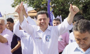 Marconi Perillo mudou sua forma de se apresentar ao eleitorado goiano, destacando o perfil gerencial