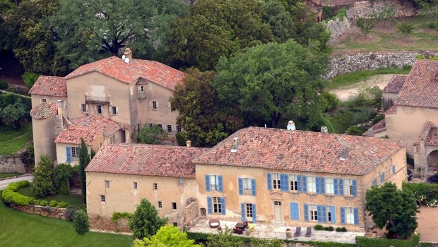 Imagem aérea de Château Miraval, onde ocorreu a cerimônia