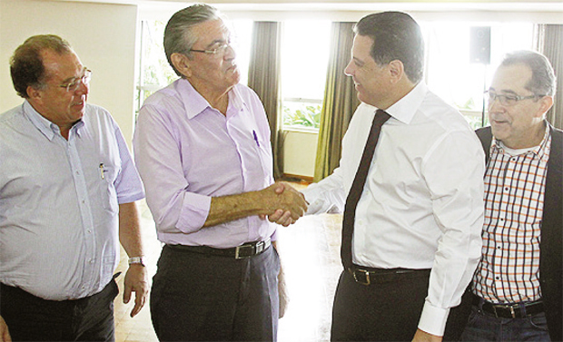 Frederico Jayme, Robledo Rezende e o governador Marconi Perillo: uma “aliança contra o rancor e o ódio” e em defesa da modernidade | Foto: Fernando Leite