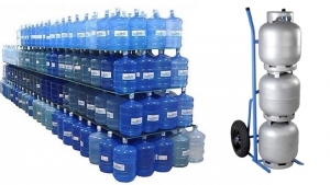 botijão de gás e agua