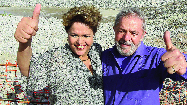 Dilma Rouseff tem mostrado ser pano de preparo para a volta de Lula, que só não voltou este ano devido aos escândalos