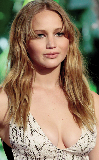 Atriz Jennifer Lawrence teve fotos íntimas divulgadas por hackers