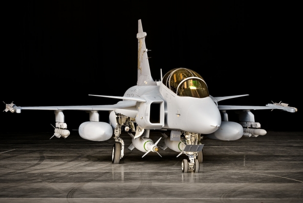 Caça sueco Saab Gripen NG. Avião de combate será fabricado no Brasil e despertou interesse argentino 