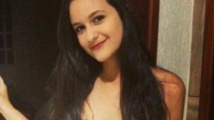 adolescente cachoeira