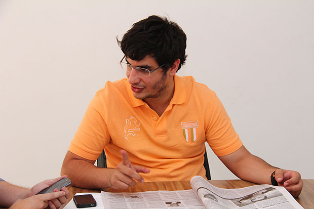 Michel Magul, um dos coordenadores do DCE da PUC-Goiás, também acompanhou Ivan Pimenta/ Foto: Fernando Leite/ Jornal Opção
