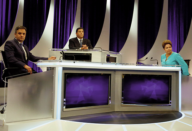Dilma e Aécio em debate no SBT: depois disso, ela passou mal e teve de comer um “chocolatinho”