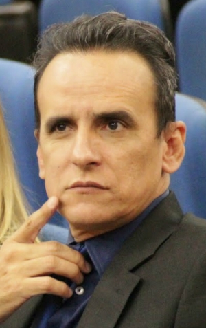 Zander Fábio e aliados aguardam revisão da prefeitura | Foto: Alberto Maia/Câmara de Vereadores