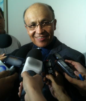 Secretário Jeovalter Correia se negou a falar sobre prestação de contas (Foto: Marcello Dantas)