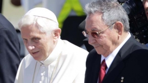 Em Cuba, Bento XVI se encontra com Raúl Castro: o começo da negociação histórica foi com o papa alemão
