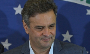 Aécio Neves, ao dizer que Dilma Rousseff “tucanou”, já está fazendo nova campanha para a Presidência / Geraldo Magela/ Agência Senado