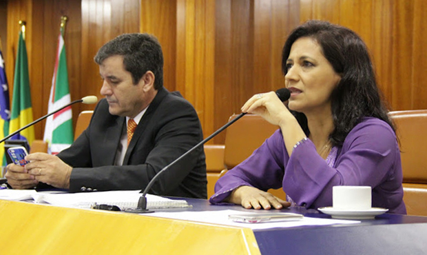 Clécio Alves, presidente, e Célia Valadão, líder do prefeito, têm interesse em votar IPTU/ITU o quanto antes | Foto: Alberto Maia/Câmara de Goiânia