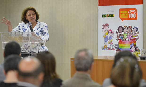 Para Ideli Salvatti, serviço precisa avançar no acompanhamento das solicitações | Foto: José Cruz/Agência  Brasil