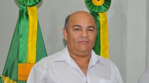 Eronildo Valadares, do PMDB, é prefeito de Porangatu