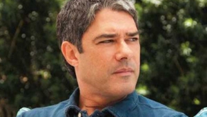 William Bonner: o apresentador, já “tratado”, continua firme na bancada do Jornal Nacional | Foto?: Divulgação