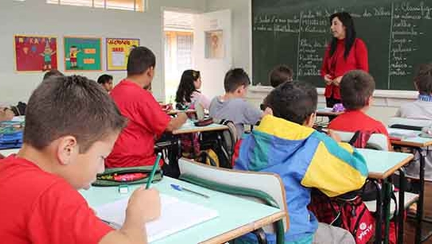 A mudança pode até vir “de cima”, mas o lugar em que ela deve realmente ser aplicada é na sala de aula: berço da educação | Fernando Leite/Jornal Opção