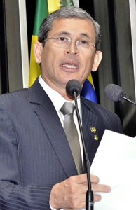 Senador Paulo Davim (PV-RN) é o autor do polêmico projeto