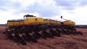 Plantadeira da John Deere - série 2100 / Foto ilustrativa/ Divulgação - site John Deere