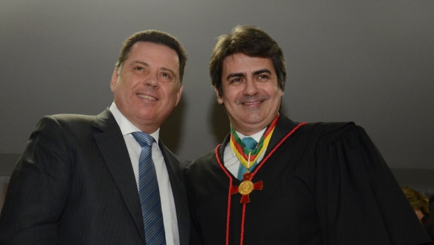Governador Marconi Perillo durante posse do procurador-geral de Justiça, Lauro Machado Nogueira | Foto: reprodução / Facebook Marconi Perillo