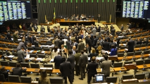 Para seguir, pedido de impeachment deve ter aprovação de dois terços dos deputados | Foto: Fabio Rodrigues Pozzebom/Agência Brasil