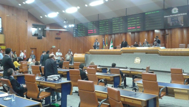 camara-laura-machado-votacao-2