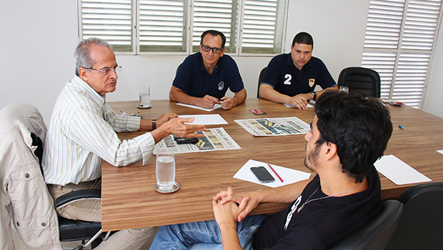 Cientista político e professor Wilson Ferreira da Cunha em entrevista ao Jornal Opção: “O governo Lula, mais ainda o governo Dilma, perdeu o bonde da história por questões ideológicas" | Foto: Fernando Leite/Jornal Opção