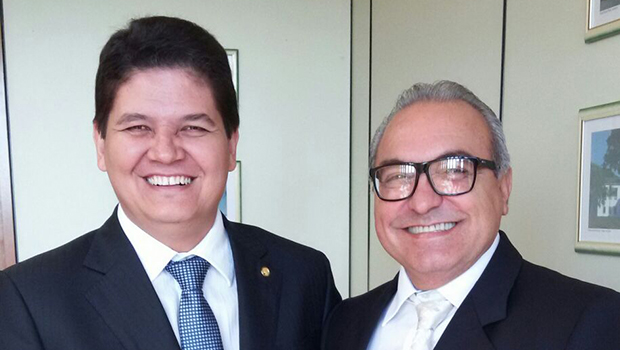 Prefeito Jânio Darrot (direita) e deputado Heuler Cruvinel: em busca de recursos