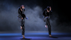“Darkness Poomba”, da Modern Table Contemporary Dance Company (Coreia do Sul) | Layza Vasconcelos