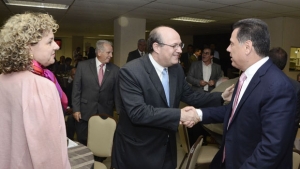 Secretária do Estado da Fazenda, Ana Carla Abrão, economista e governador Marconi Perillo | Foto: Rodrigo Cabral 