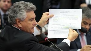Senador Ronaldo Caiado apresenta pedido de quebra de sigilo do BNDES | Foto: Viola Jr
