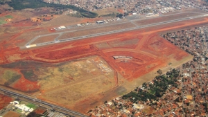 Imagem de julho de 2013 mostra obras ainda em estágio inicial | Foto: Fernando Leite/Jornal Opção