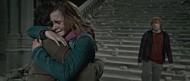Harry_and_Hermione_hug