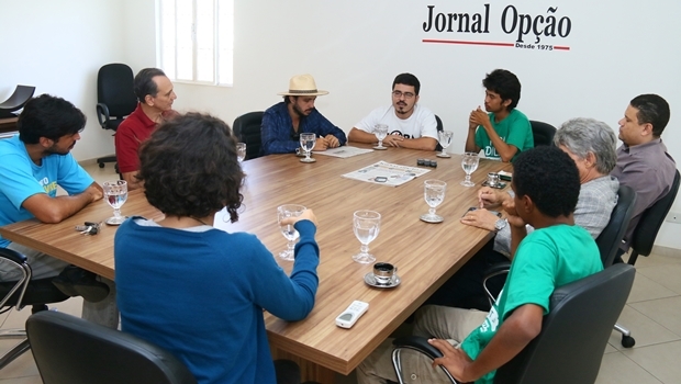Renan Santos, Murilo Resende e Kim Kataguiri durante entrevista | Foto: Fernando Leite/Jornal Opção