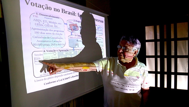 Matemático Pedro Rezende: “Com urnas honestas, as eleições serão honestas. Com urnas fraudadas, não há como” | Fernando Leite/Jornal Opção