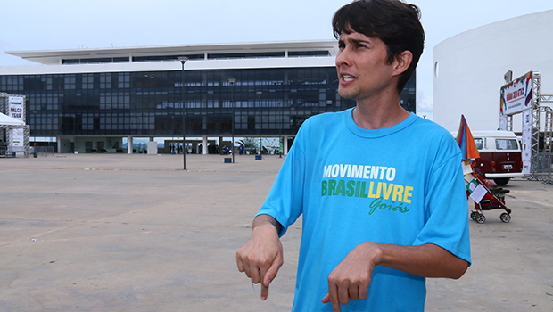 Alexandre Seltz, líder regional dos ativistas do Movimento Brasil Livre (MBL) em Goiás, assume posição mais conservadora | Foto: Fernando Leite / Jornal Opção